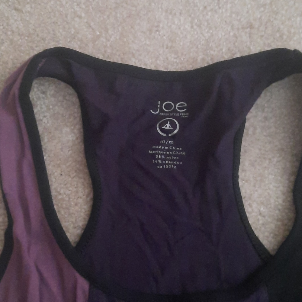 Workout tank‎ - Picture 2 of 5